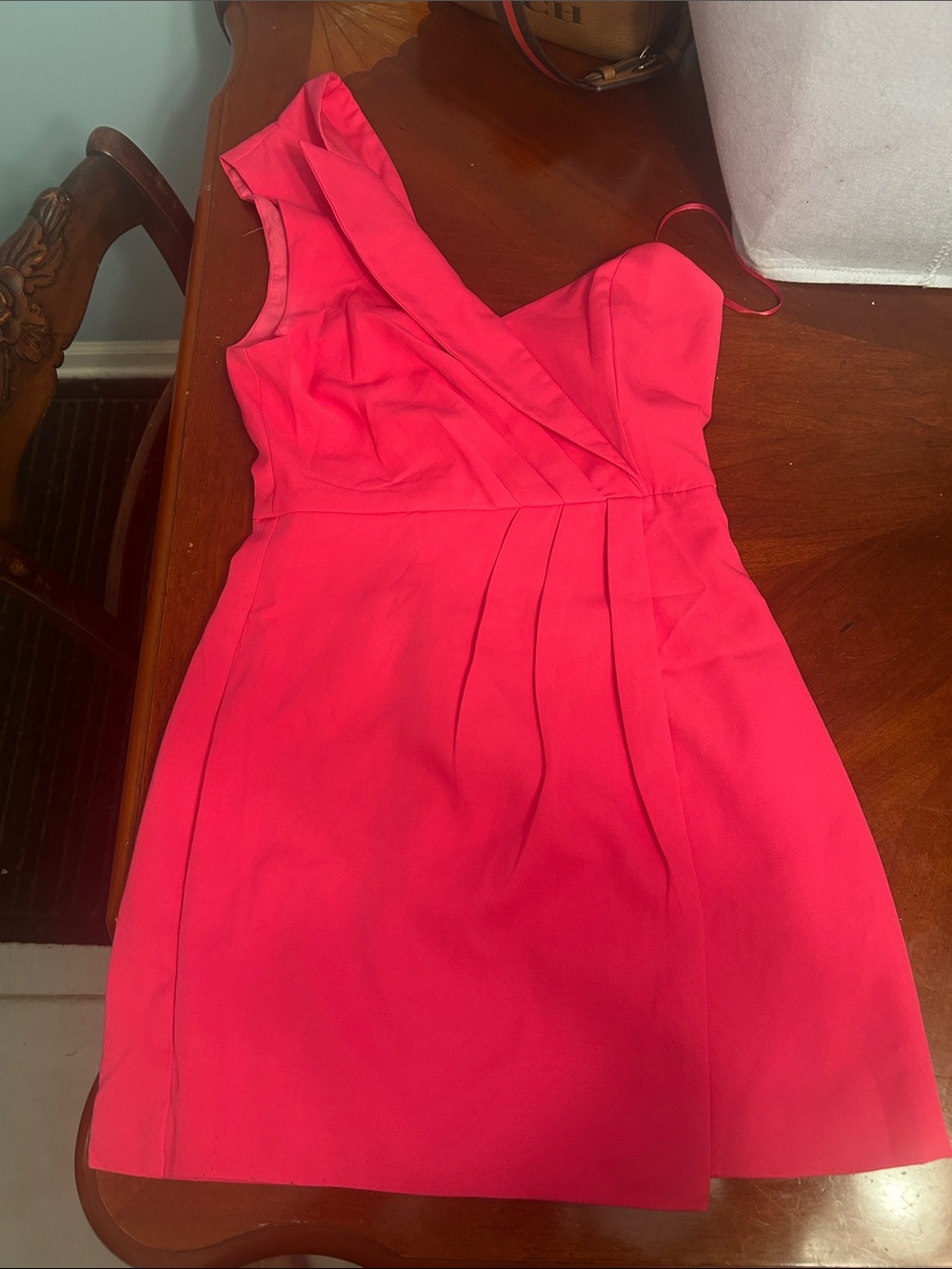 Cute Barbie pink! And one shoulder cover!